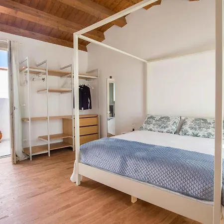Apartment Cassaro Con Terrazza By Wonderful Italy